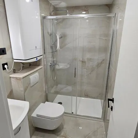 Mini House Nikola דירה *